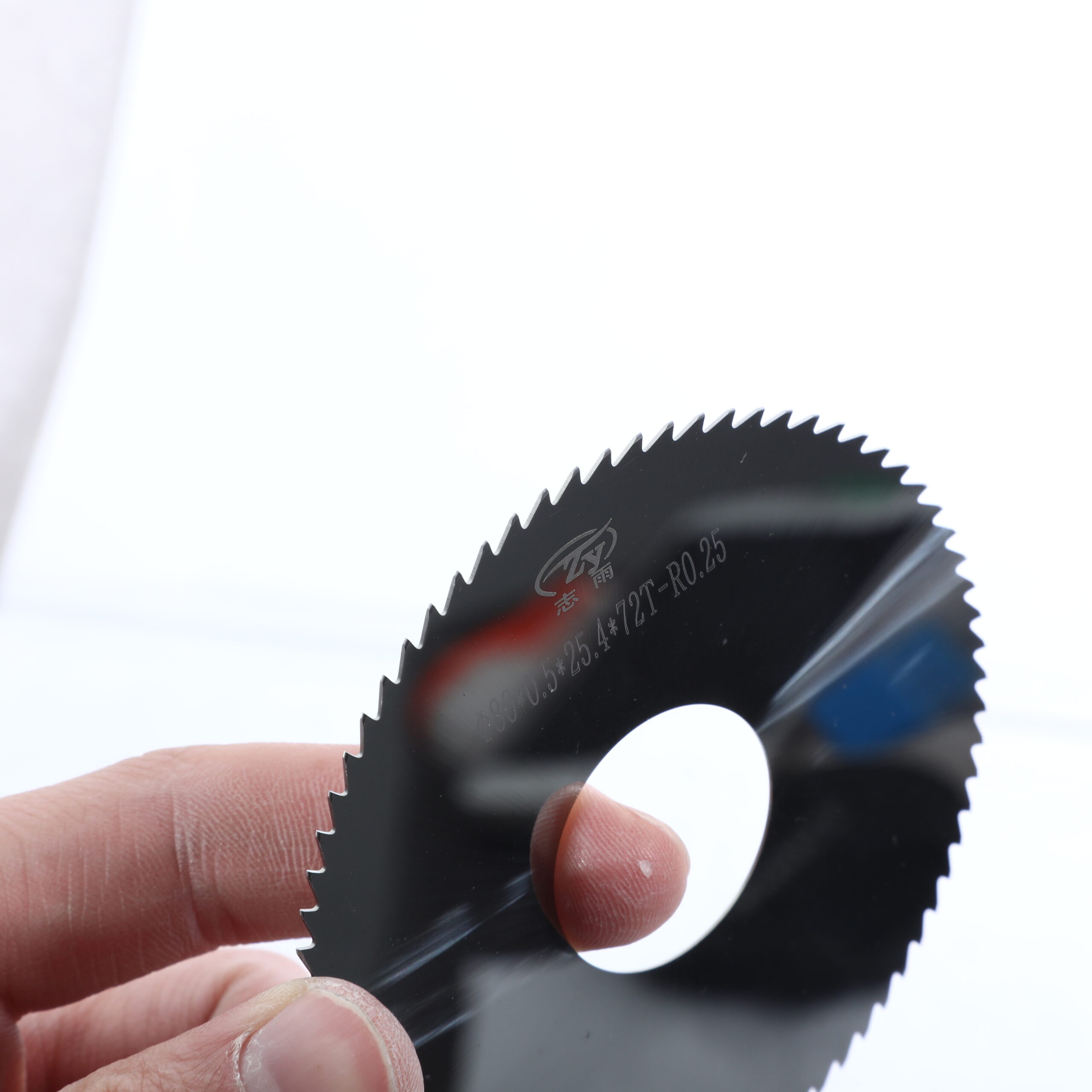 Solid carbide saw blade milling cutter (External R type)