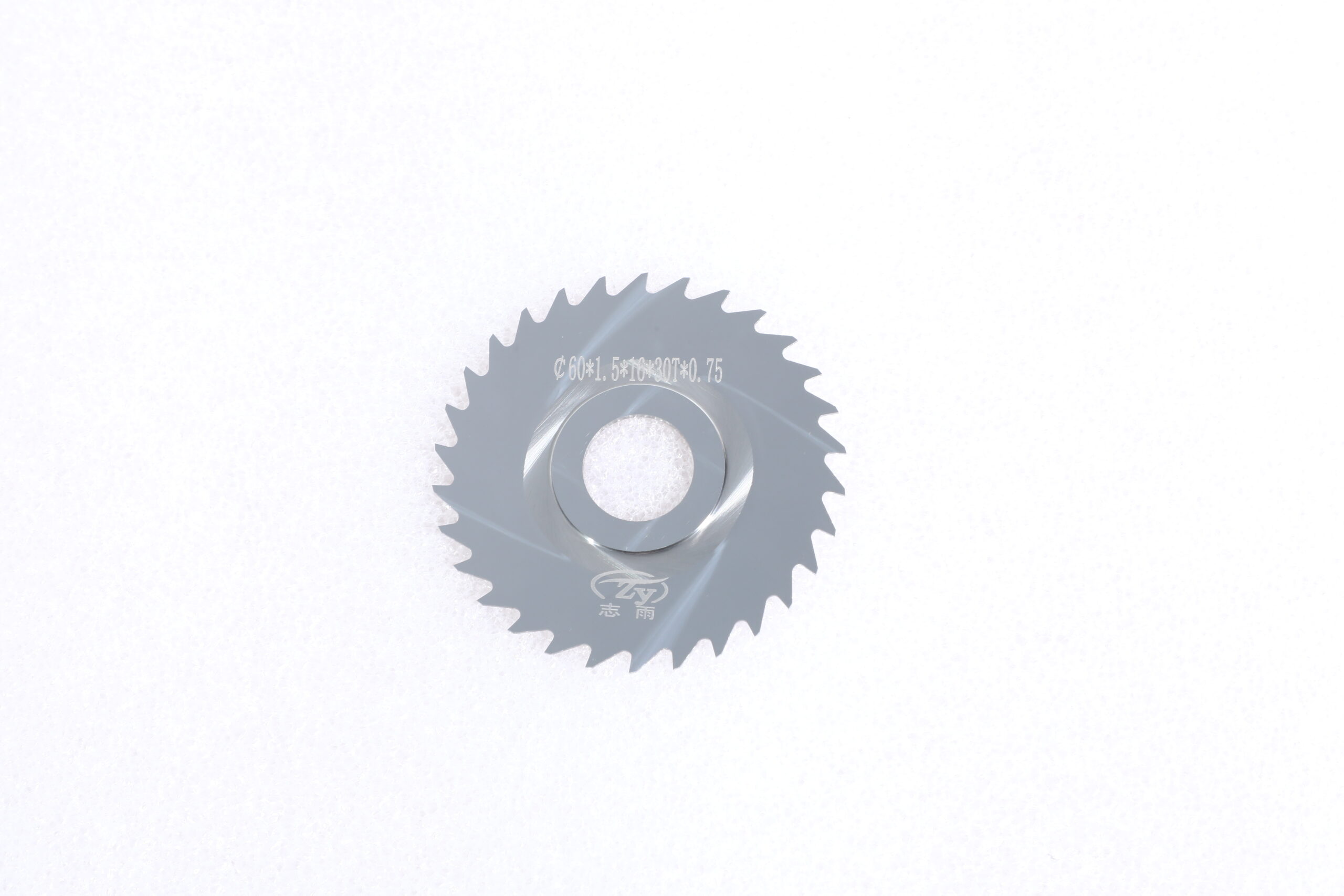 Wear-resistant alloy saw blade